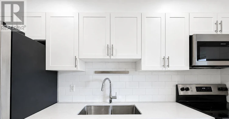 401-2500 Bathurst Street, Toronto, ON, M6B 2Y8 - 9
