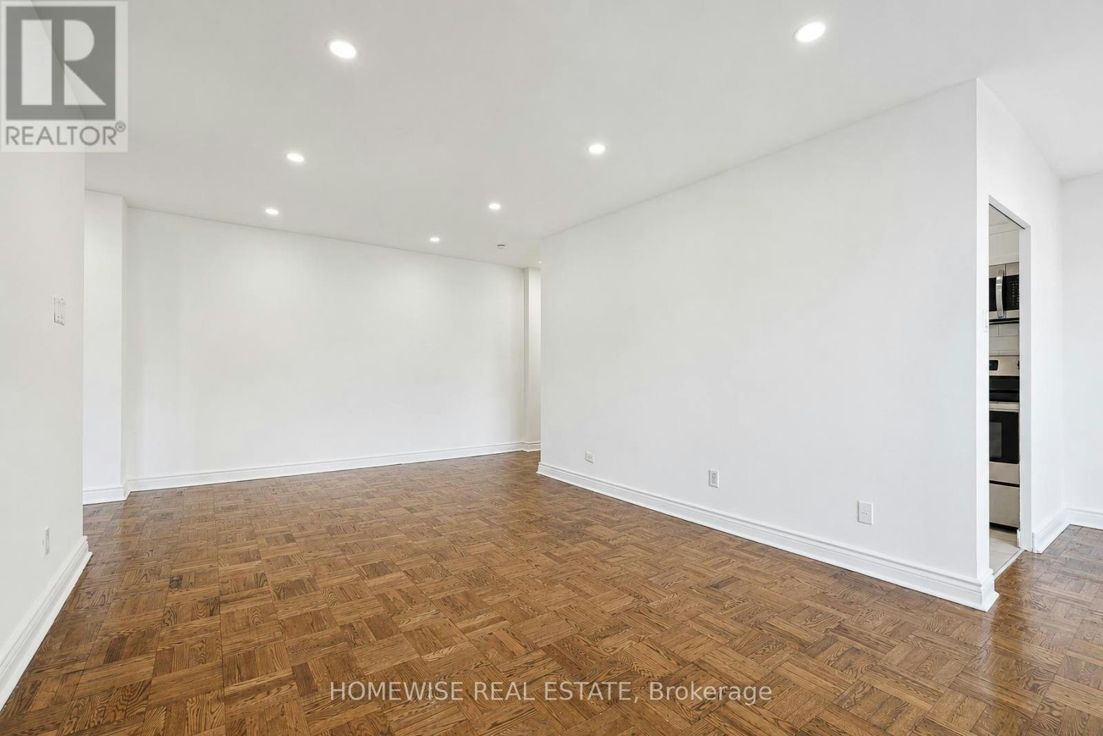 401-2500 Bathurst Street, Toronto, ON, M6B 2Y8 - 6