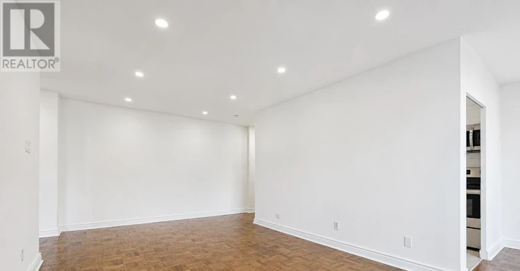 401-2500 Bathurst Street, Toronto, ON, M6B 2Y8 - 6