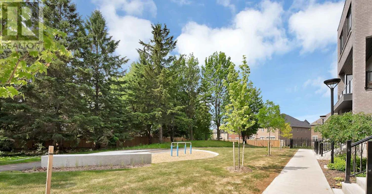 6-26 Lytham Green Circle, Newmarket, ON, L3Y 0H5 - 19