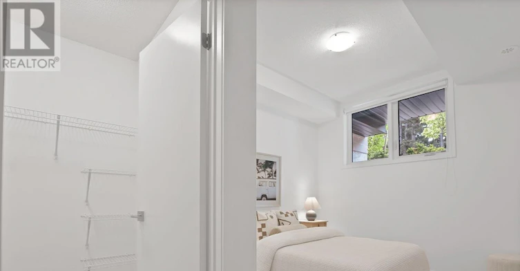 6-26 Lytham Green Circle, Newmarket, ON, L3Y 0H5 - 12