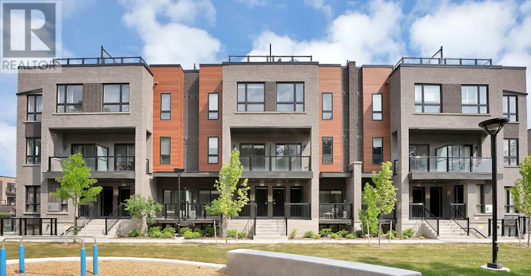 6-26 Lytham Green Circle, Newmarket, ON, L3Y 0H5 - 20