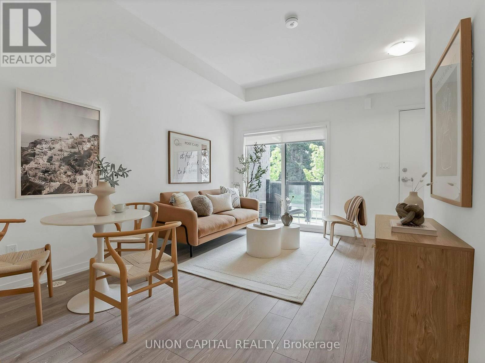 6-26 Lytham Green Circle, Newmarket, ON, L3Y 0H5
