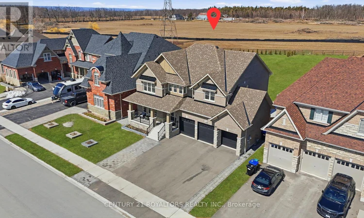 107 Rugman Crescent