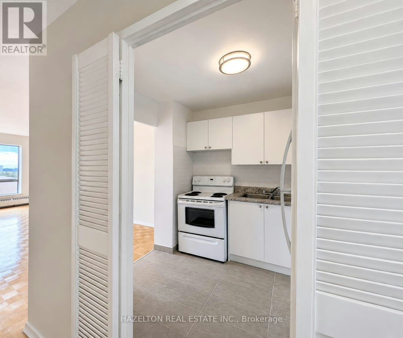1002-1665 Bloor Street E, Mississauga, ON, L4X 1S4 - 3
