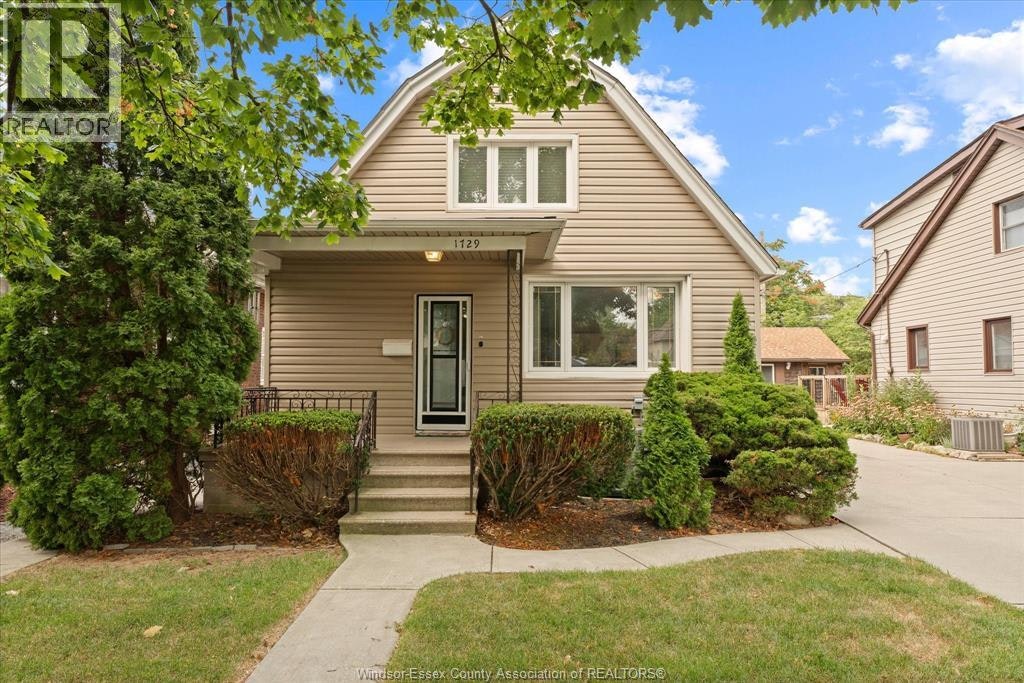 1729 Windermere, Windsor, ON, N8W 2S2