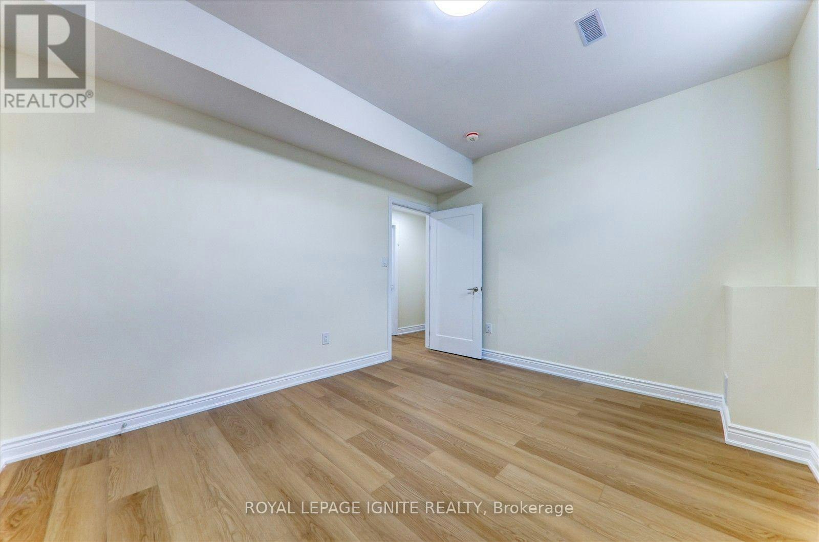 BSMT-17 Winthrop Crescent, Vaughan, ON, L3L 0E5 - 14
