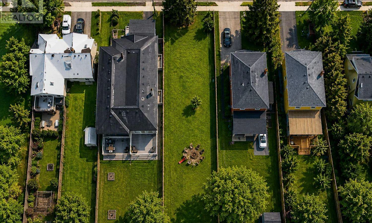19 Broadview Avenue