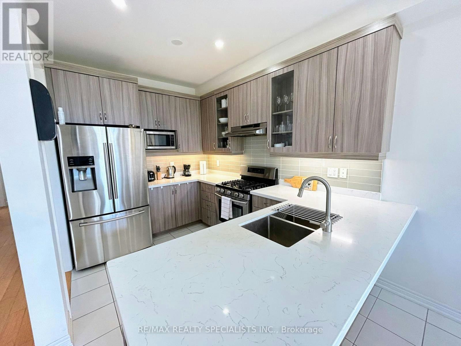 55 Dufay Road, Brampton, ON, L7A 4A2 - 10