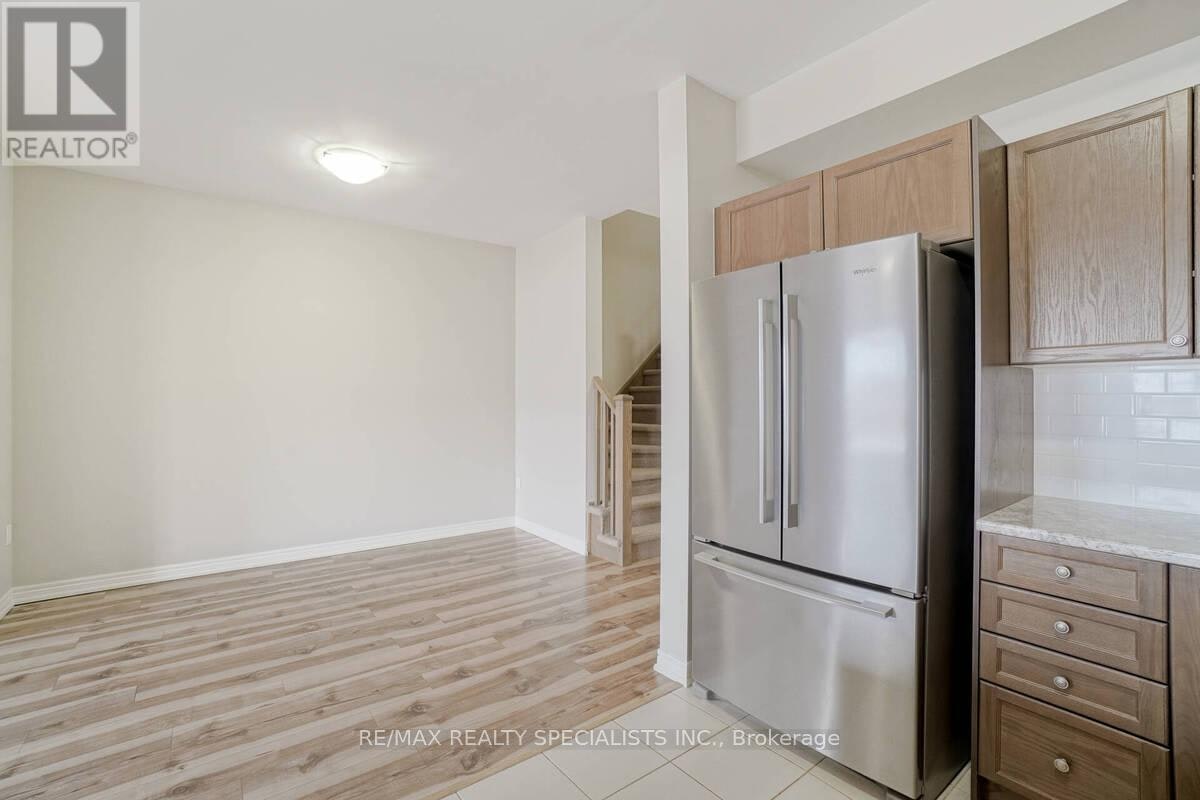 70 Bradbury Road, Hamilton, ON, L8J 2V7 - 8