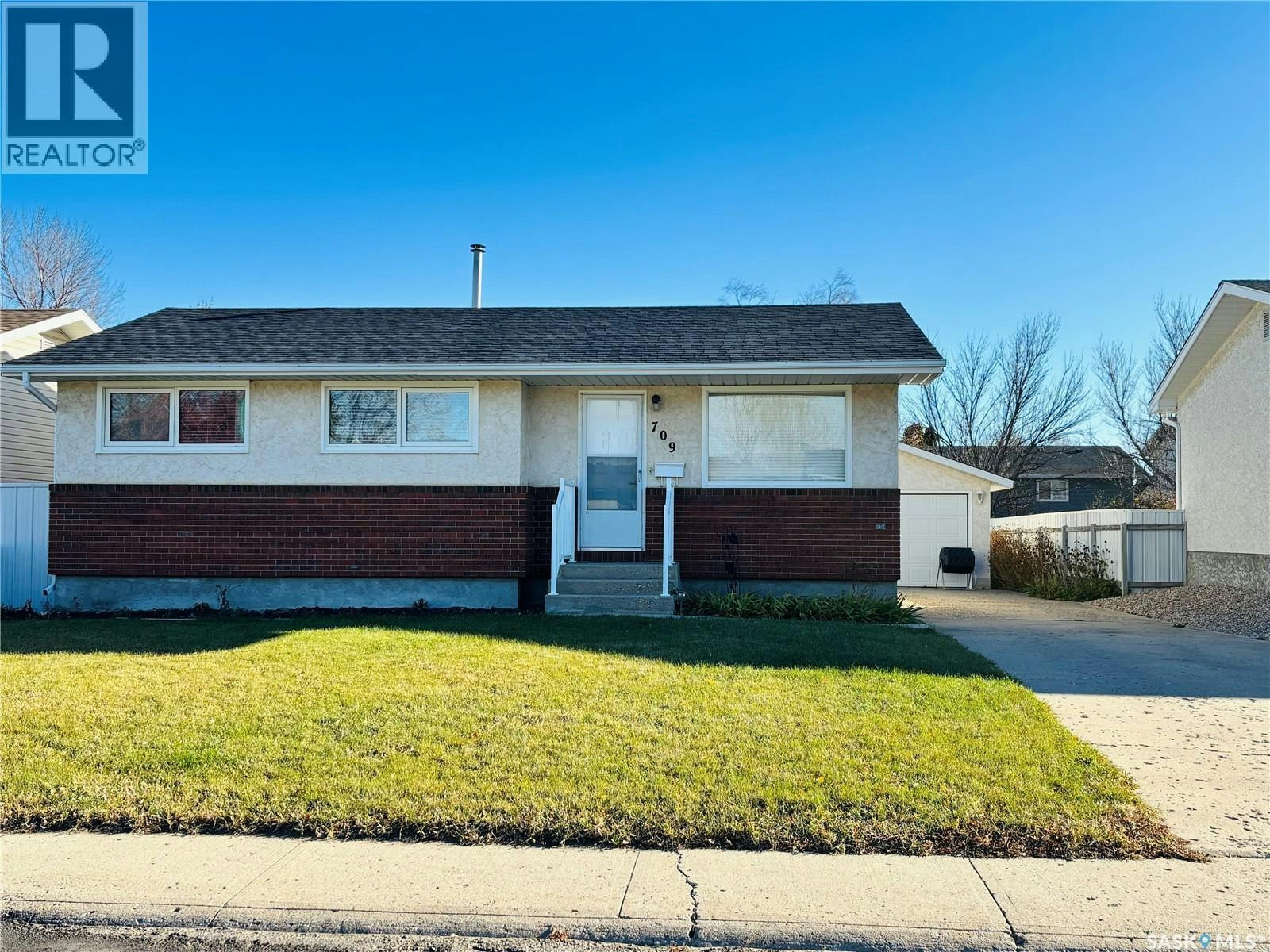 709 Arthur Avenue, Estevan, SK, S4A 1K5