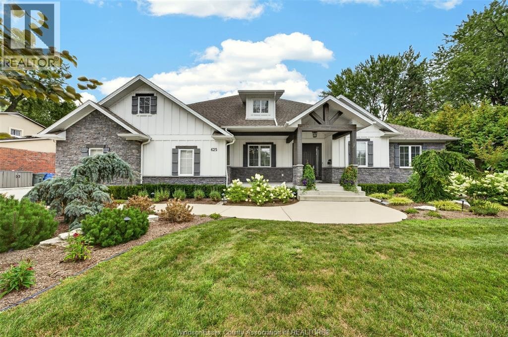 625 Roseland Drive South, Windsor, ON, N9G 1T7