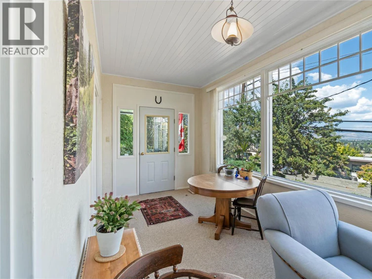 219 W St Paul Street, Kamloops, BC, V2C 1G2 - 6
