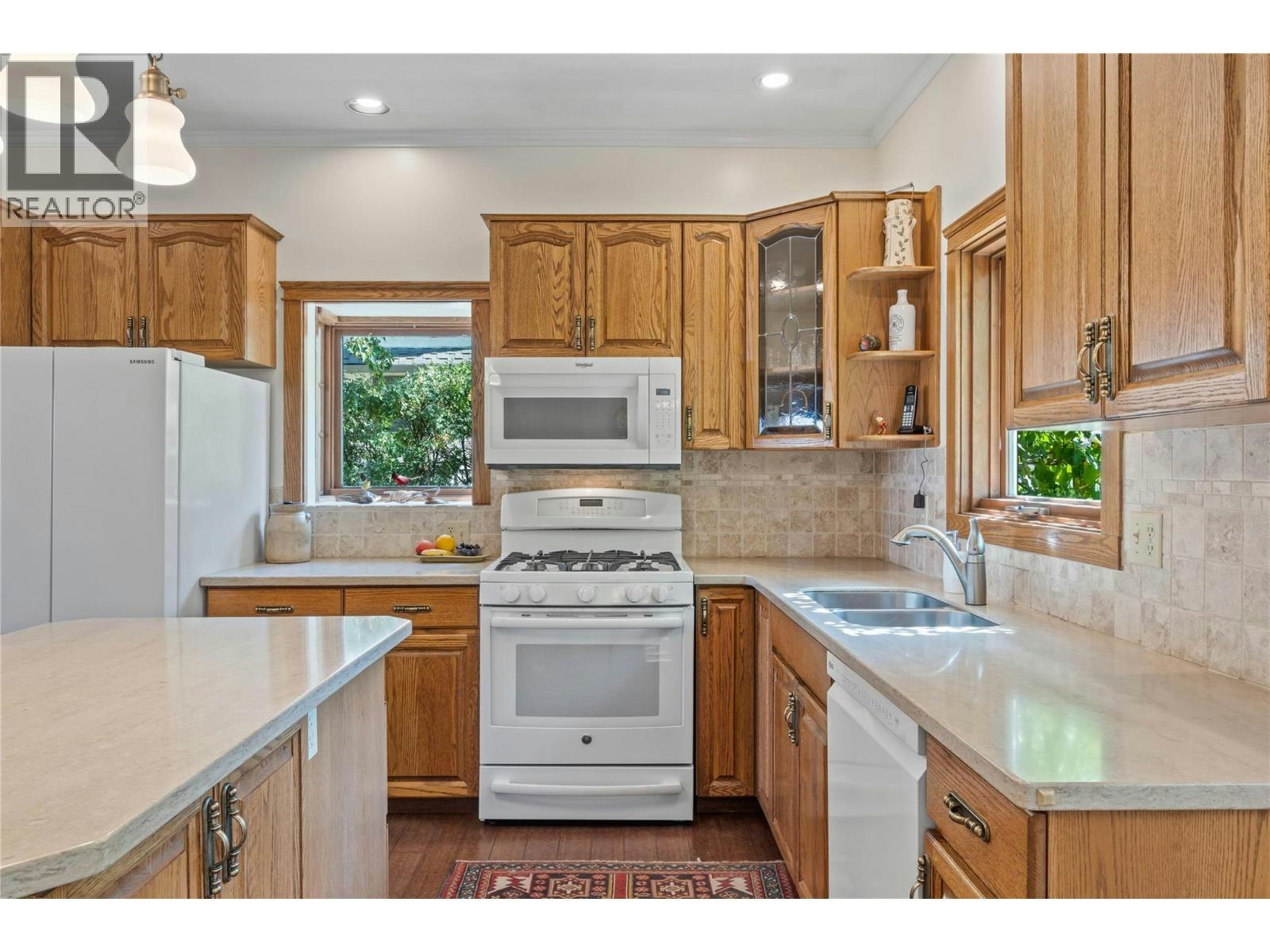 219 W St Paul Street, Kamloops, BC, V2C 1G2 - 13