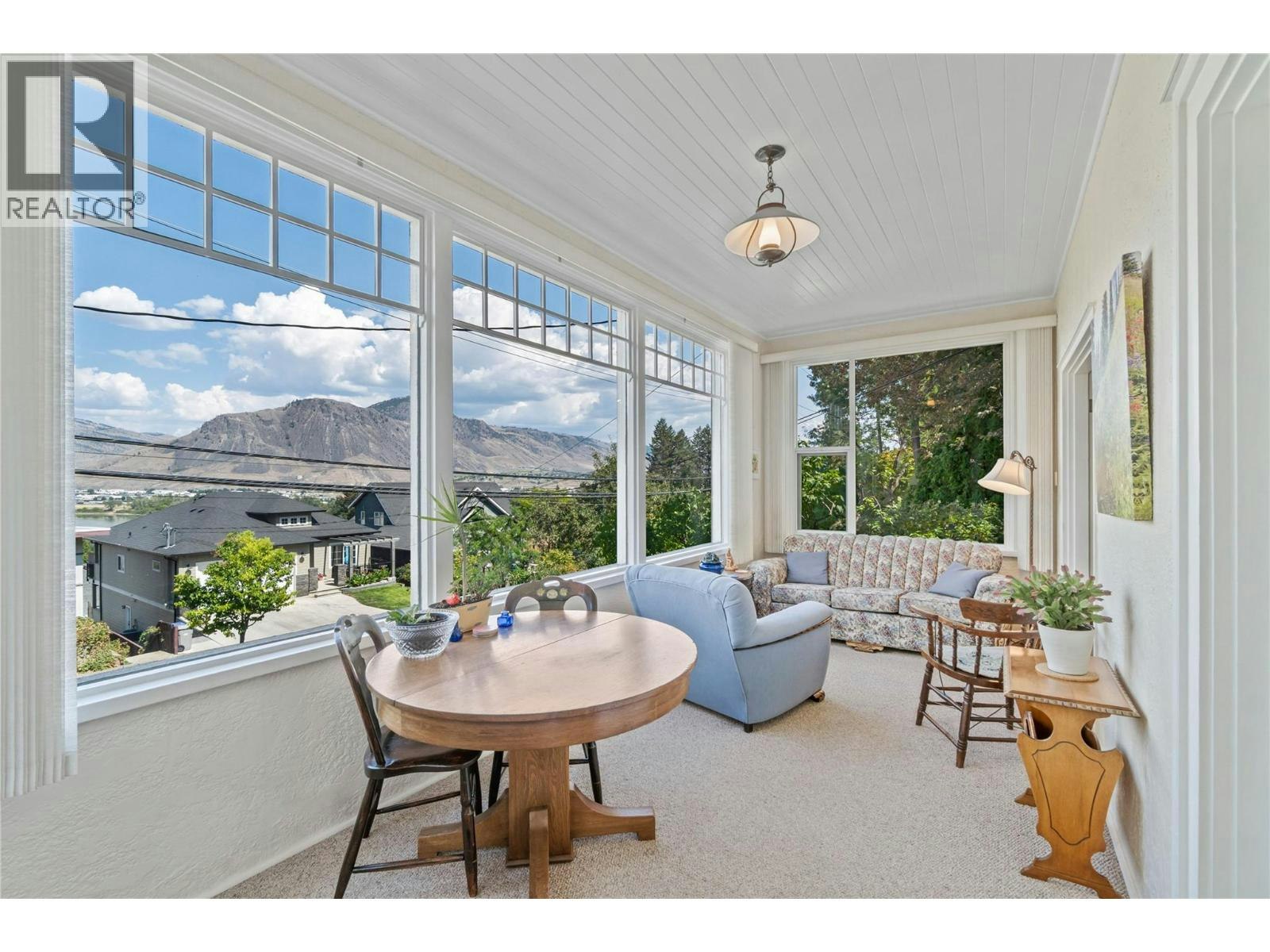 219 W St Paul Street - 5