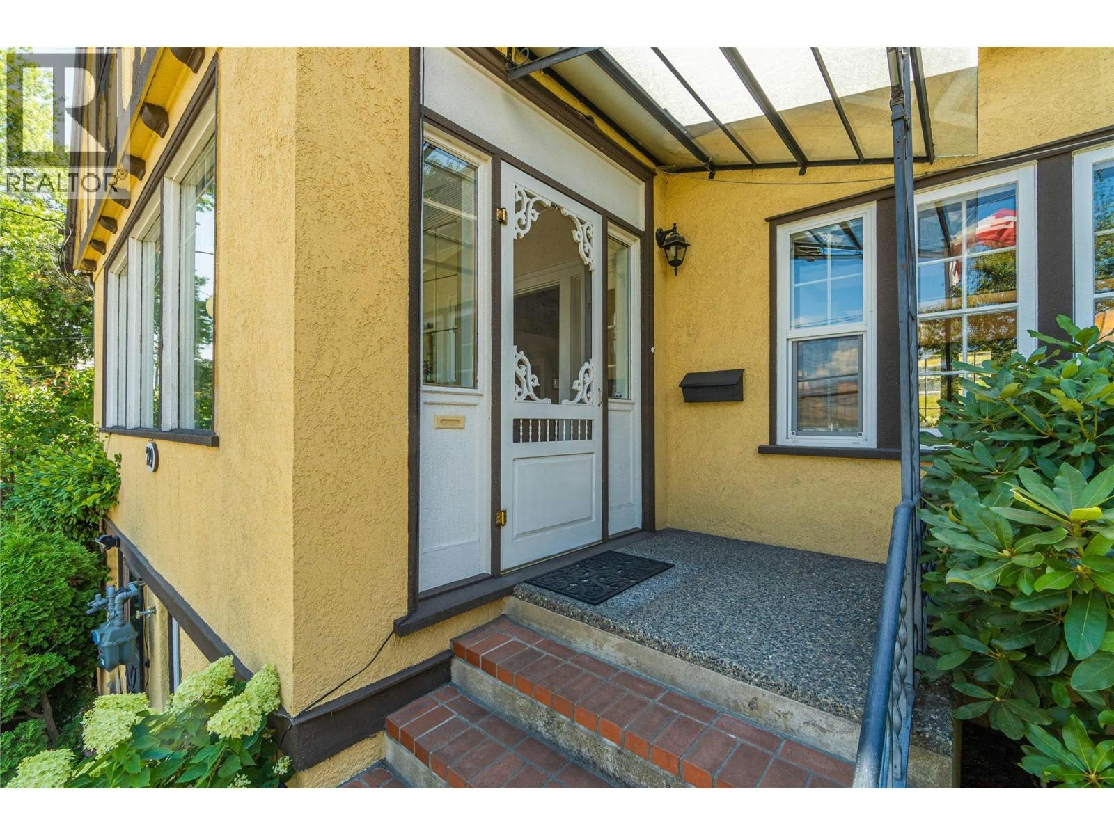 219 W St Paul Street, Kamloops, BC, V2C 1G2 - 41