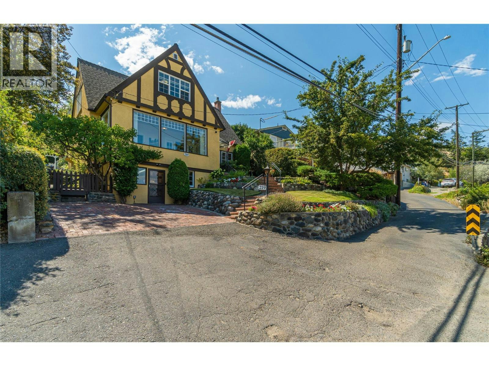 219 W St Paul Street, Kamloops, BC, V2C 1G2 - 50