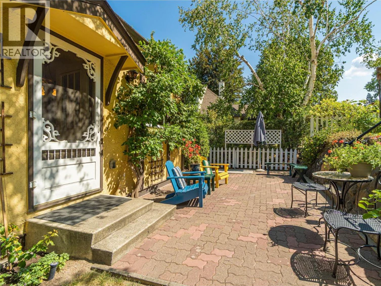 219 W St Paul Street, Kamloops, BC, V2C 1G2 - 37