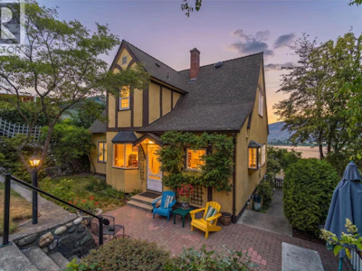 219 W St Paul Street - 3