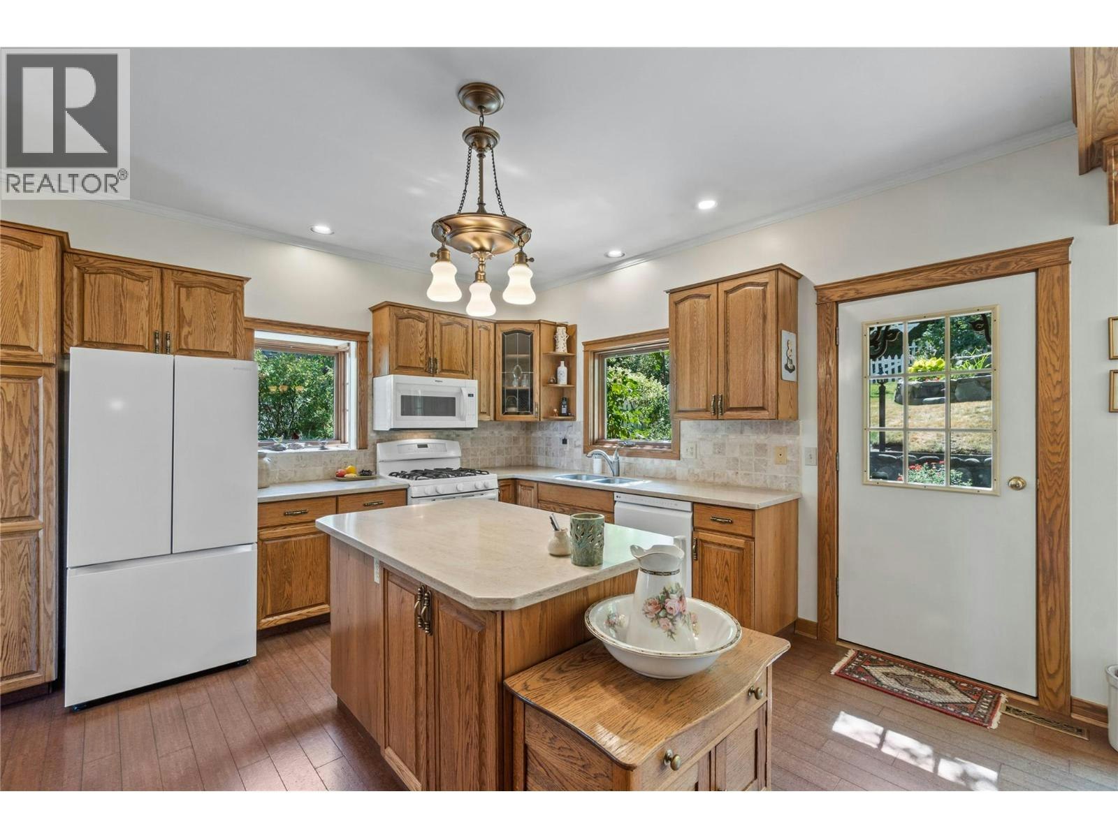 219 W St Paul Street, Kamloops, BC, V2C 1G2 - 10