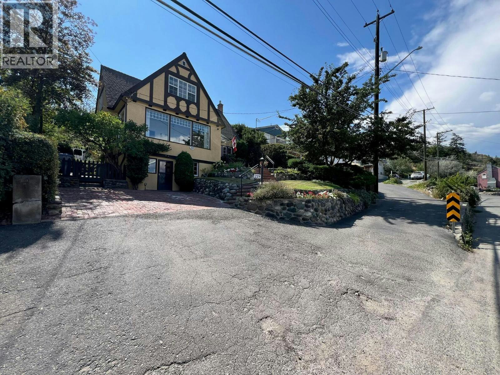 219 W St Paul Street, Kamloops, BC, V2C 1G2 - 42