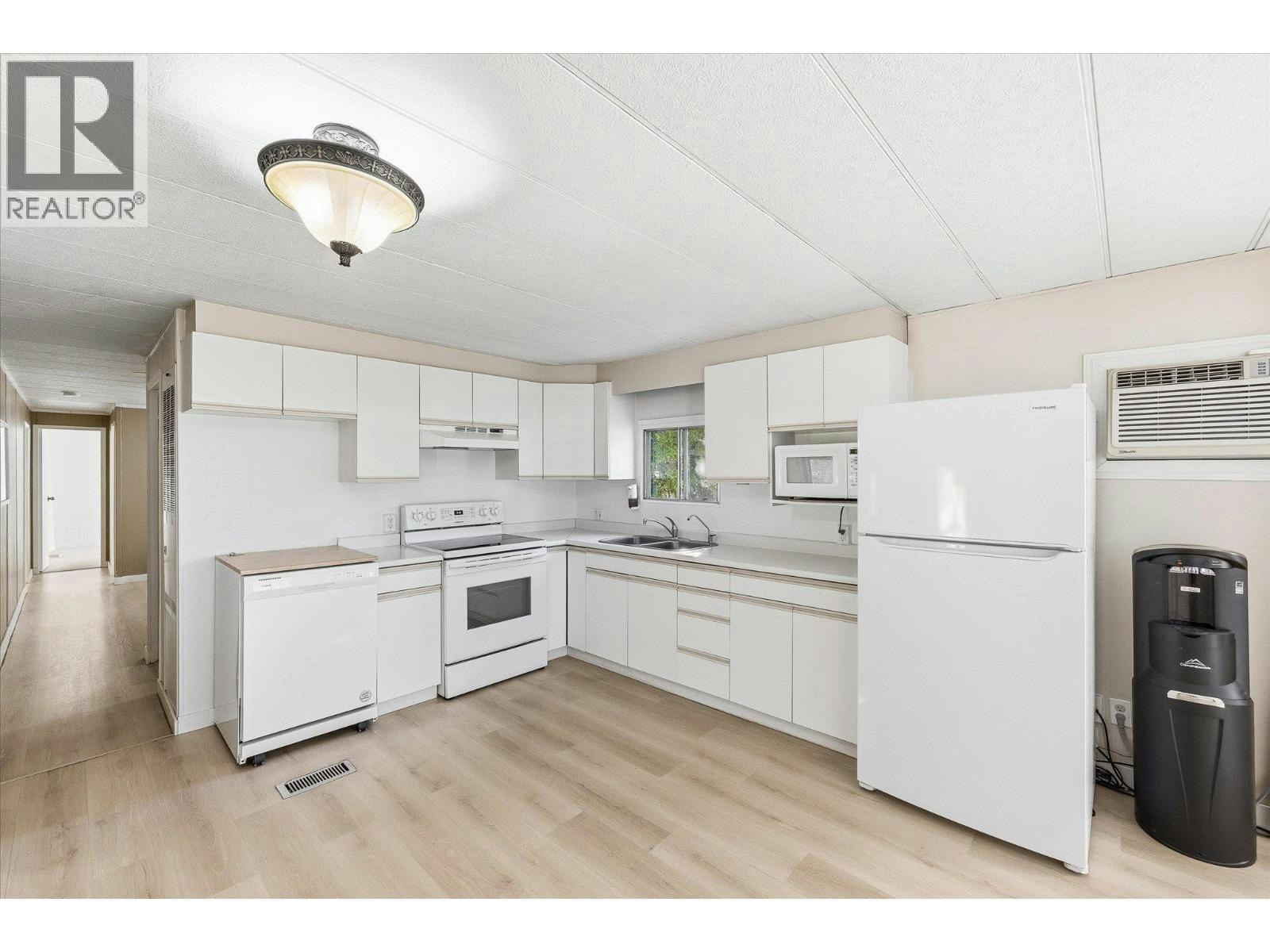 87-1929 S 97 Highway, Westbank, BC, V1Z 2Z1 - 10