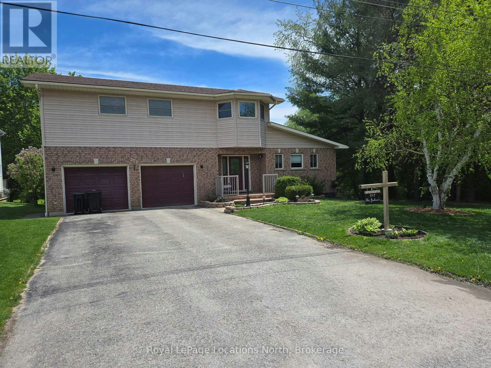 217 Dominion Drive, Clearview, ON, L0M 1S0