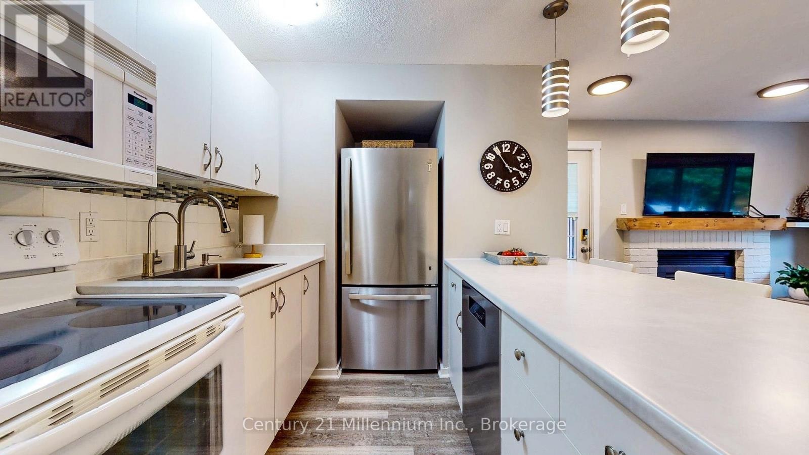 98-23 Dawson Drive, Collingwood, ON, L9Y 5B4 - 17