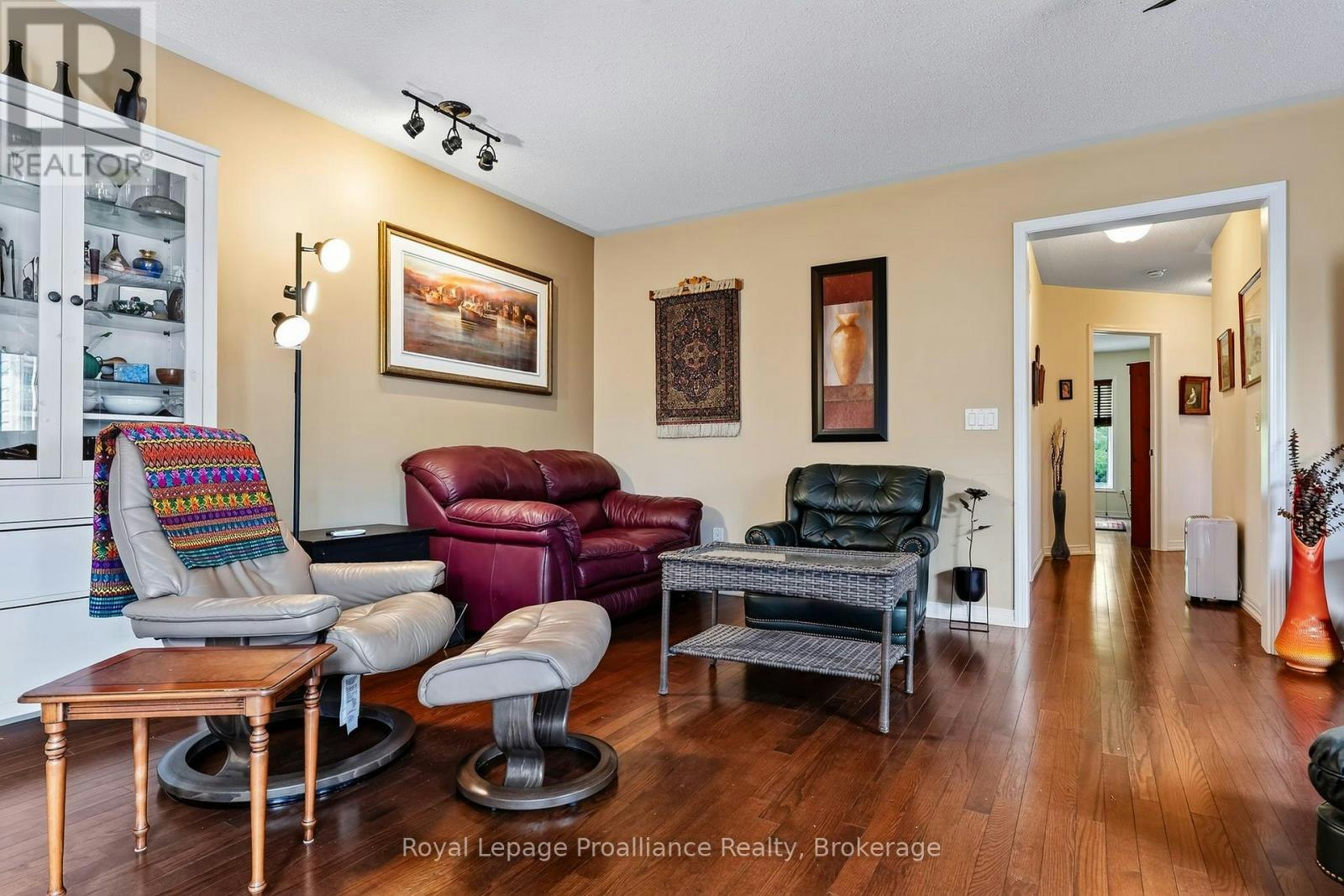 835 Charles Wilson Parkway, Cobourg, ON, K9A 0H2 - 4