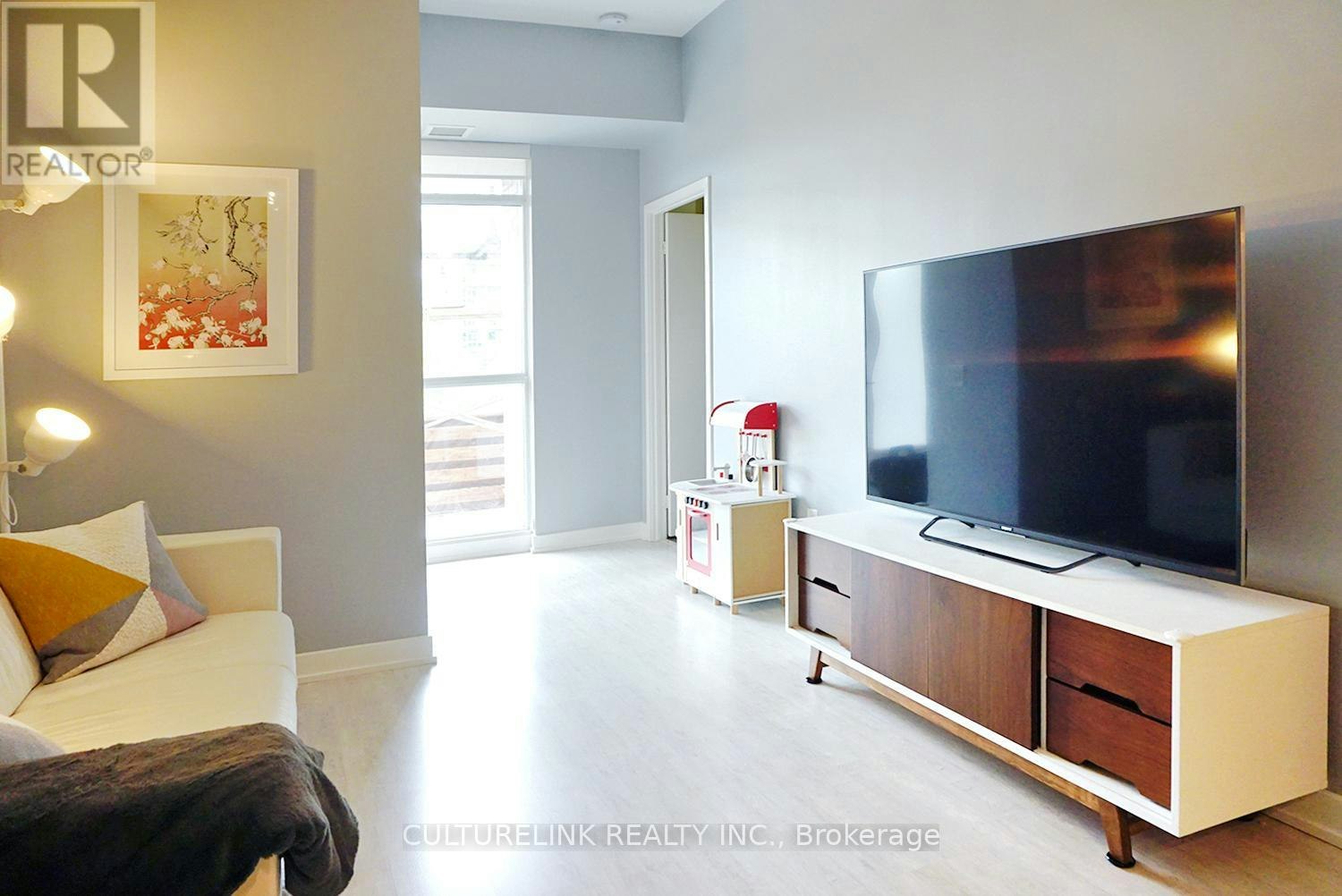 TH11-33 Singer Court, Toronto, ON, M2K 0B4 - 2