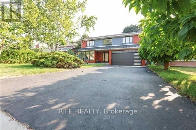 9 Gatehead Road, Toronto, ON, M2J 2P4