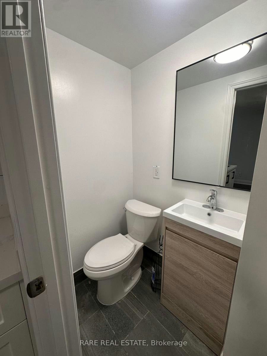 6-130 Macpherson Avenue, Toronto, ON, M5R 1W8 - 2