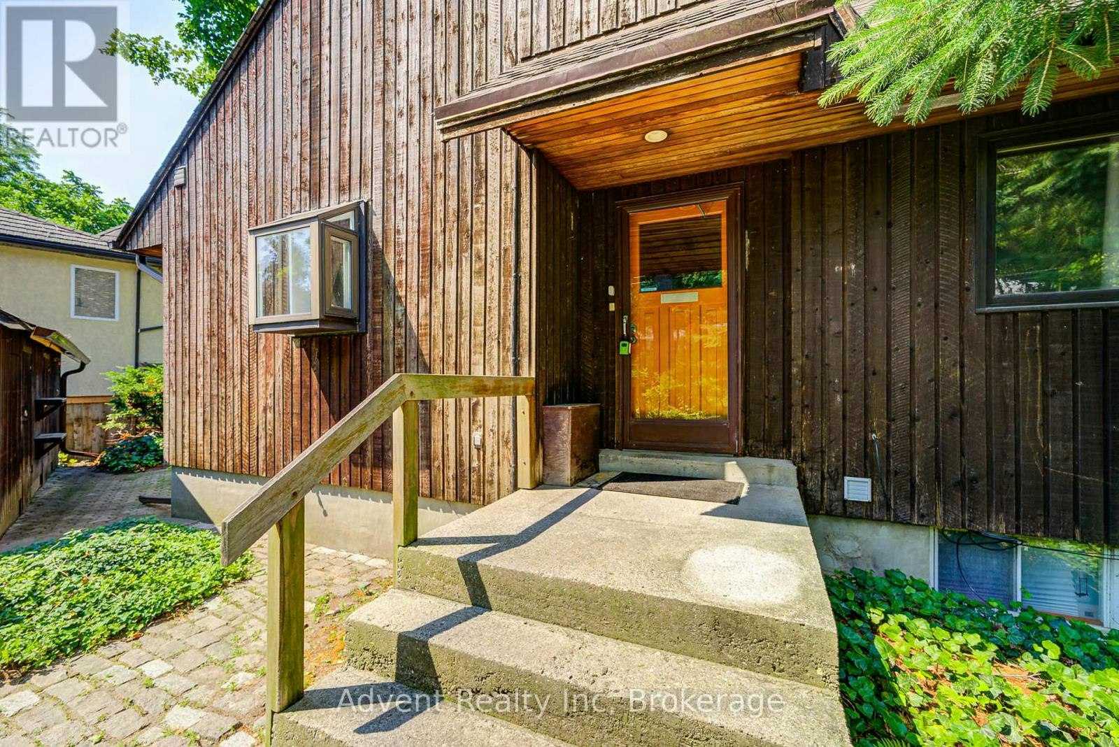 74 Don River Boulevard, Toronto, ON, M2N 2M9 - 3