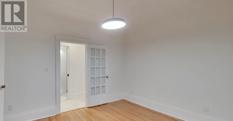 218 Montrose Avenue, Toronto, ON, M6G 3G7 - 9