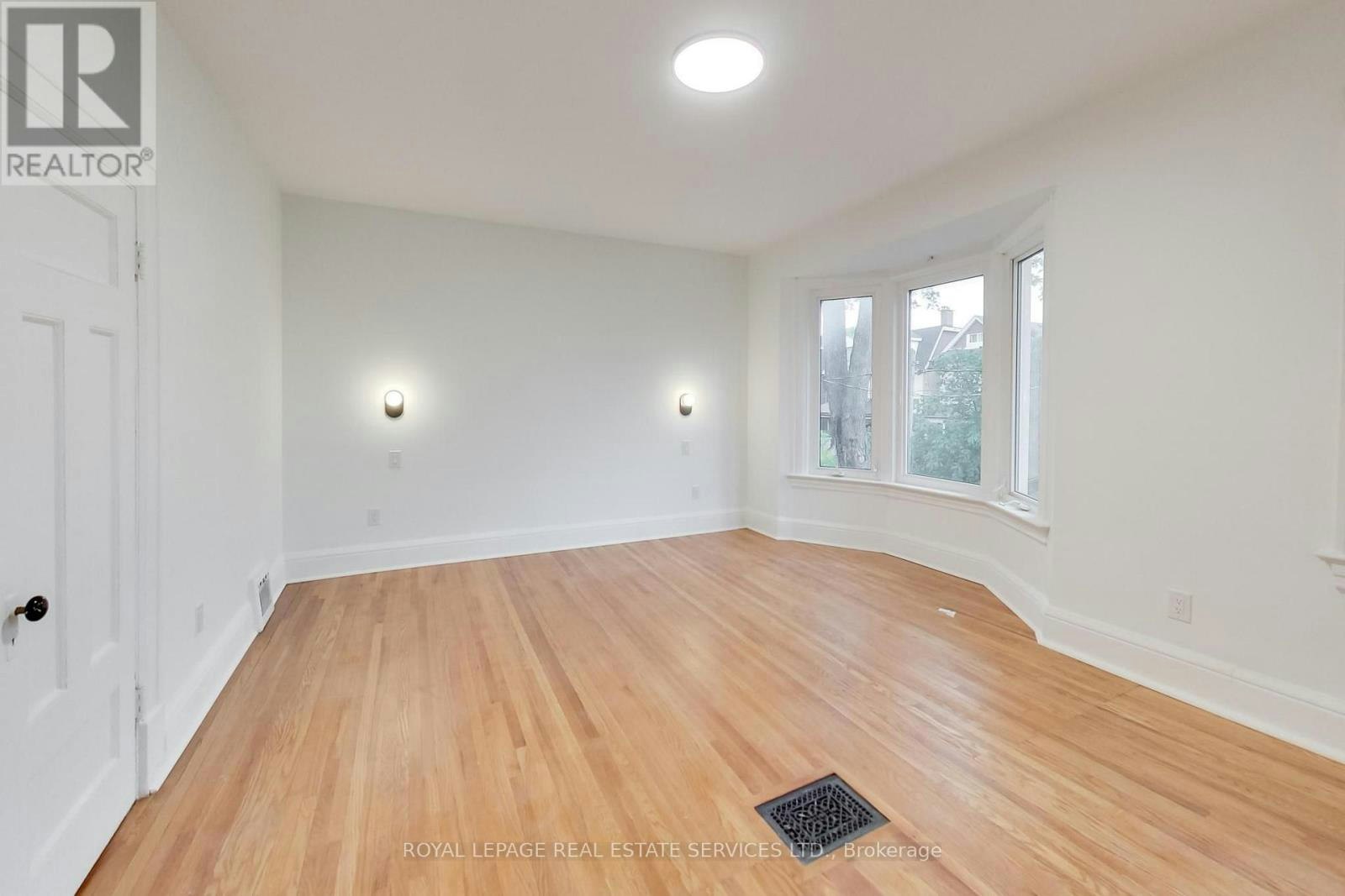218 Montrose Avenue, Toronto, ON, M6G 3G7 - 30