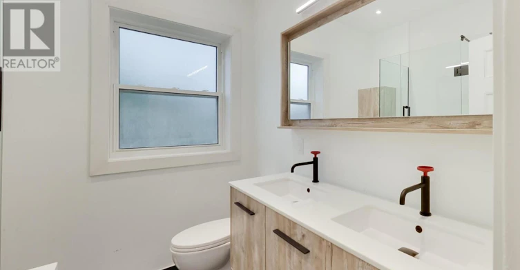 218 Montrose Avenue, Toronto, ON, M6G 3G7 - 25