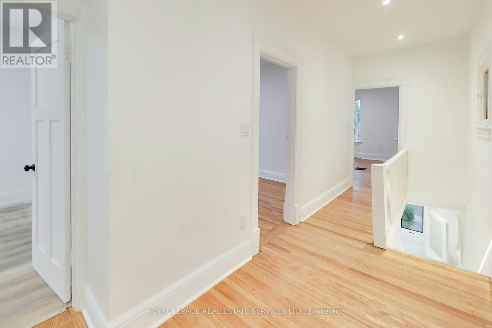 218 Montrose Avenue, Toronto, ON, M6G 3G7 - 21