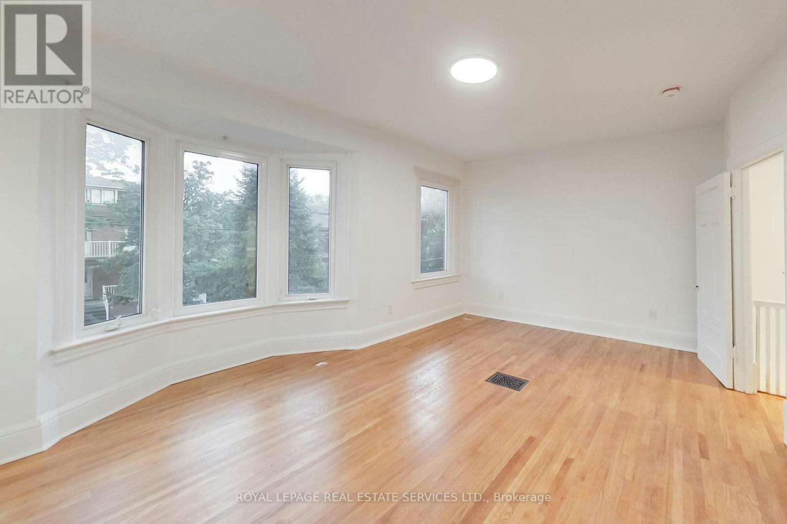 218 Montrose Avenue, Toronto, ON, M6G 3G7 - 32