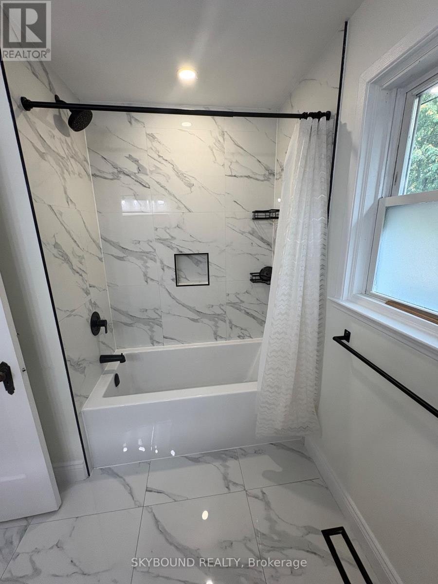 MAIN-872 Masson Street, Oshawa, ON, L1G 5A9 - 21