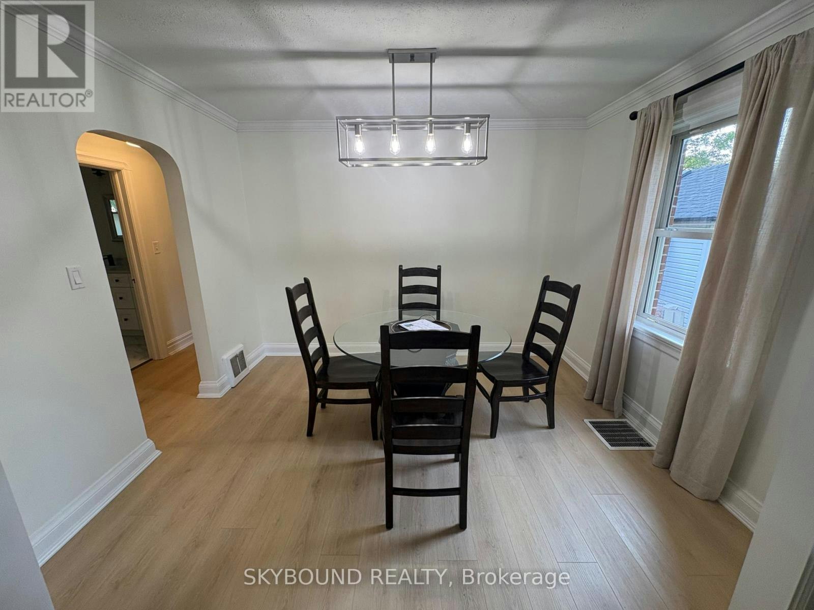 MAIN-872 Masson Street, Oshawa, ON, L1G 5A9 - 9