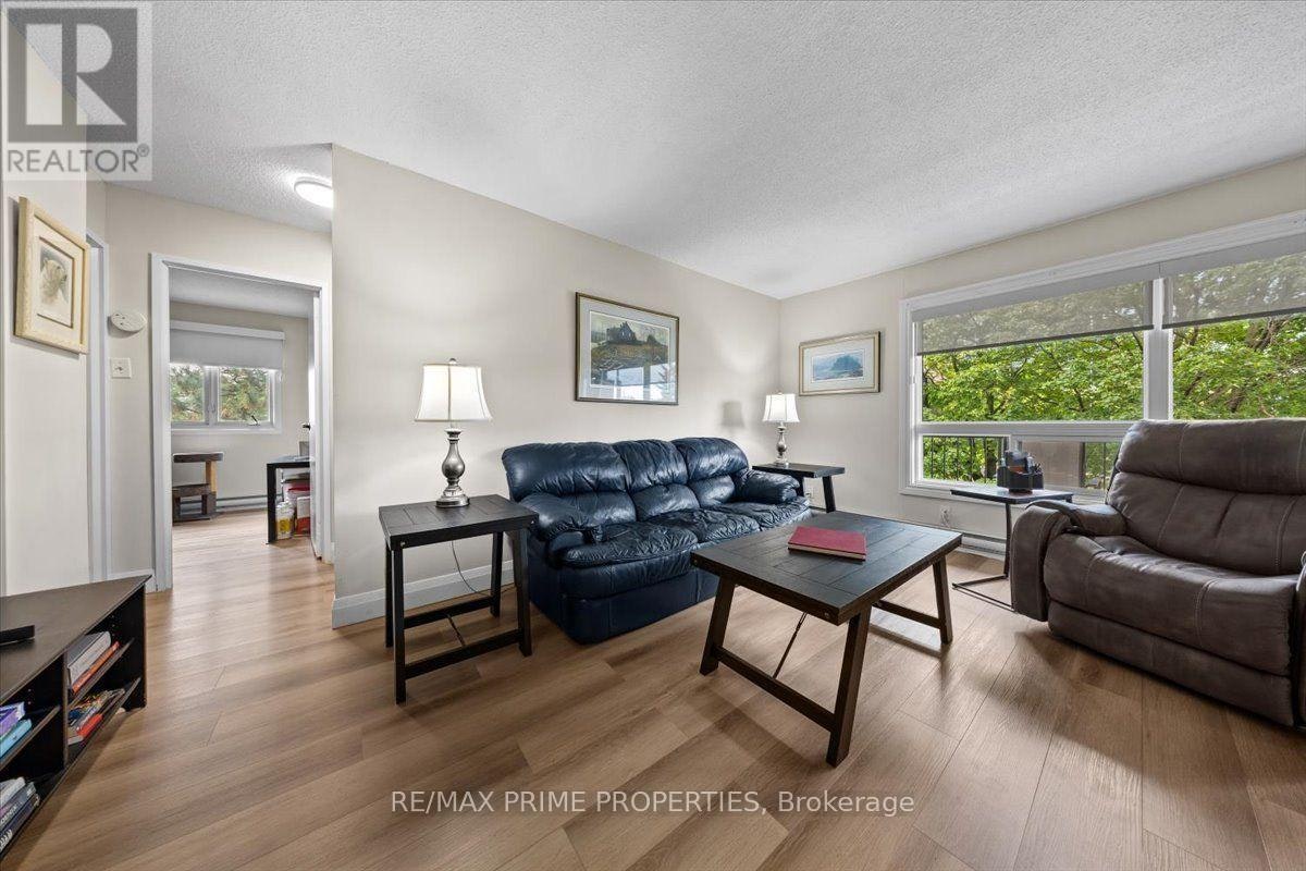 209-158 Mcarthur Avenue, Ottawa, ON, K1L 7E7 - 11