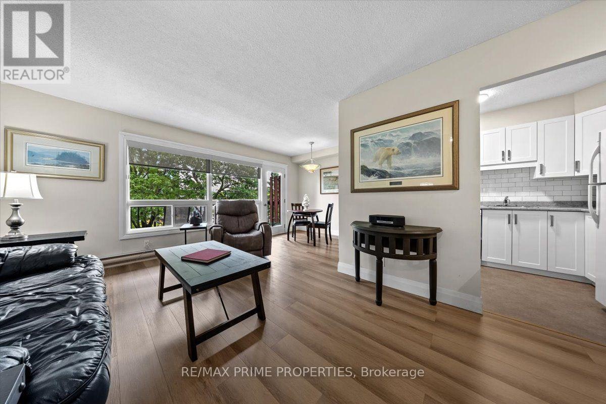 209-158 Mcarthur Avenue, Ottawa, ON, K1L 7E7 - 10