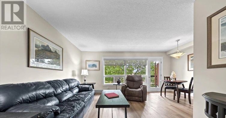 209-158 Mcarthur Avenue, Ottawa, ON, K1L 7E7 - 9