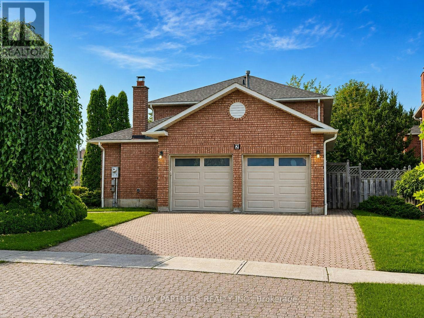 2 Glenhurst Road, Richmond Hill, ON, L4B 2C9