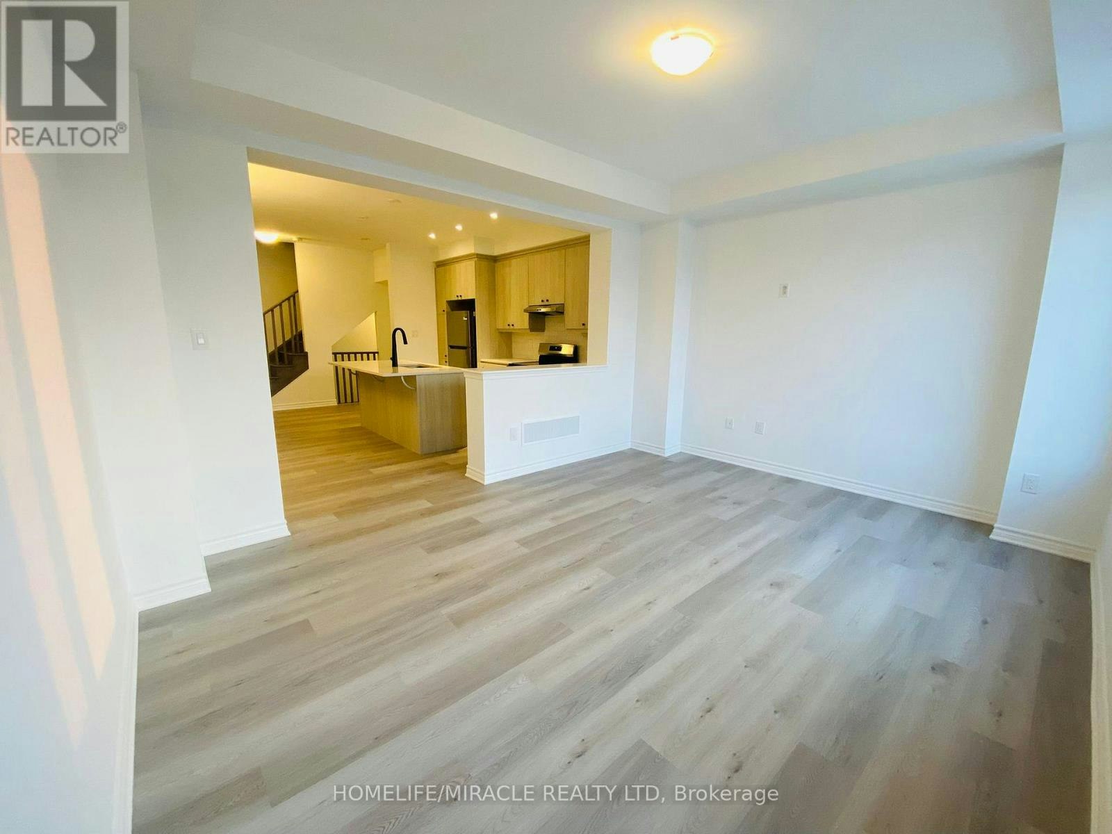 20 Ennerdale Street, Barrie, ON, L9J 1A2 - 5