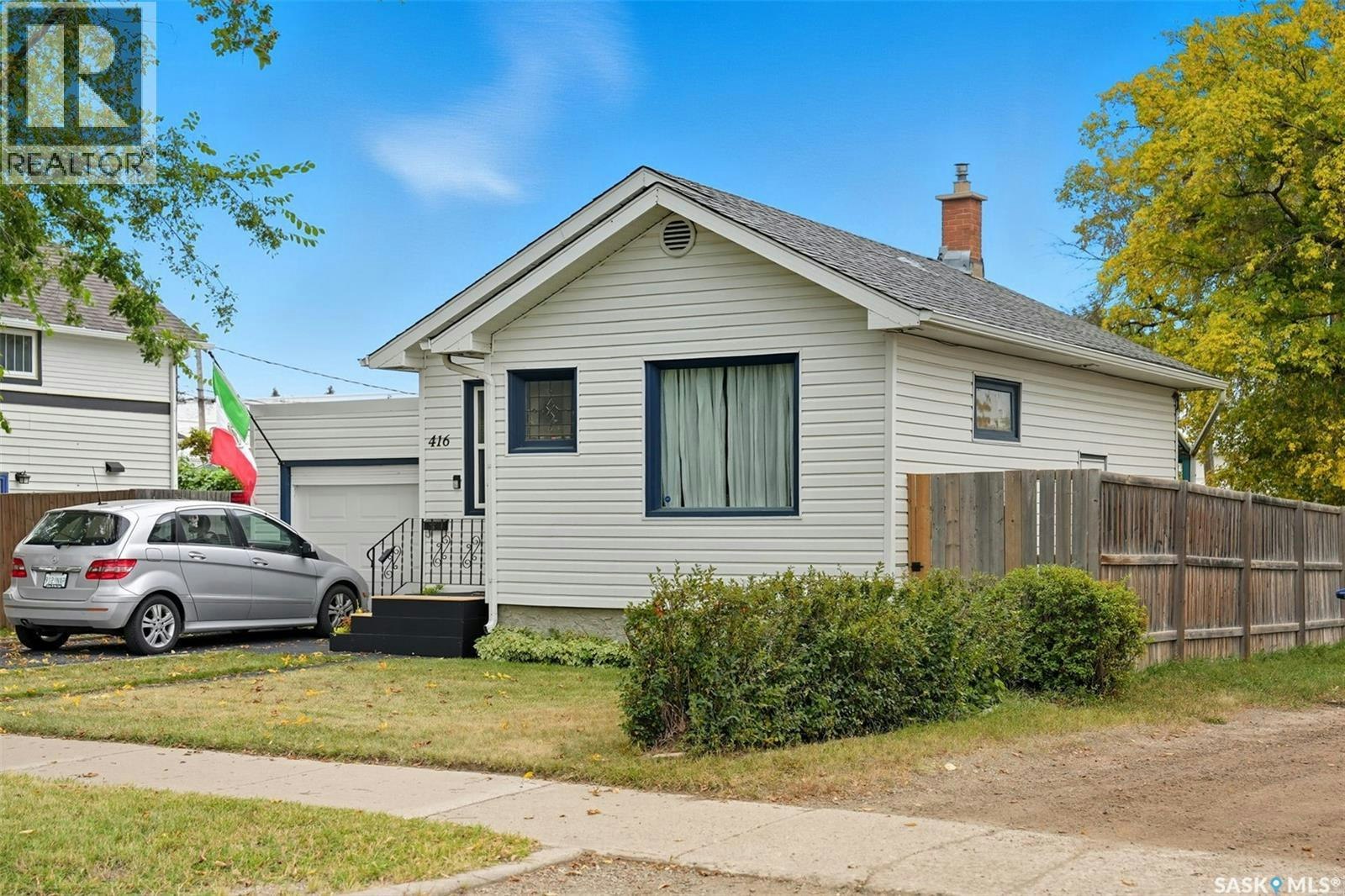 416 Taylor Street W, Saskatoon, SK, S7M 0C8