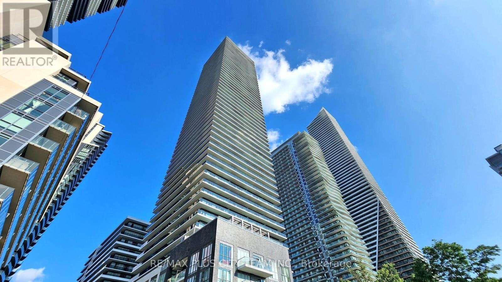 205-70 Annie Craig Drive W, Toronto, ON, M8V 0G2