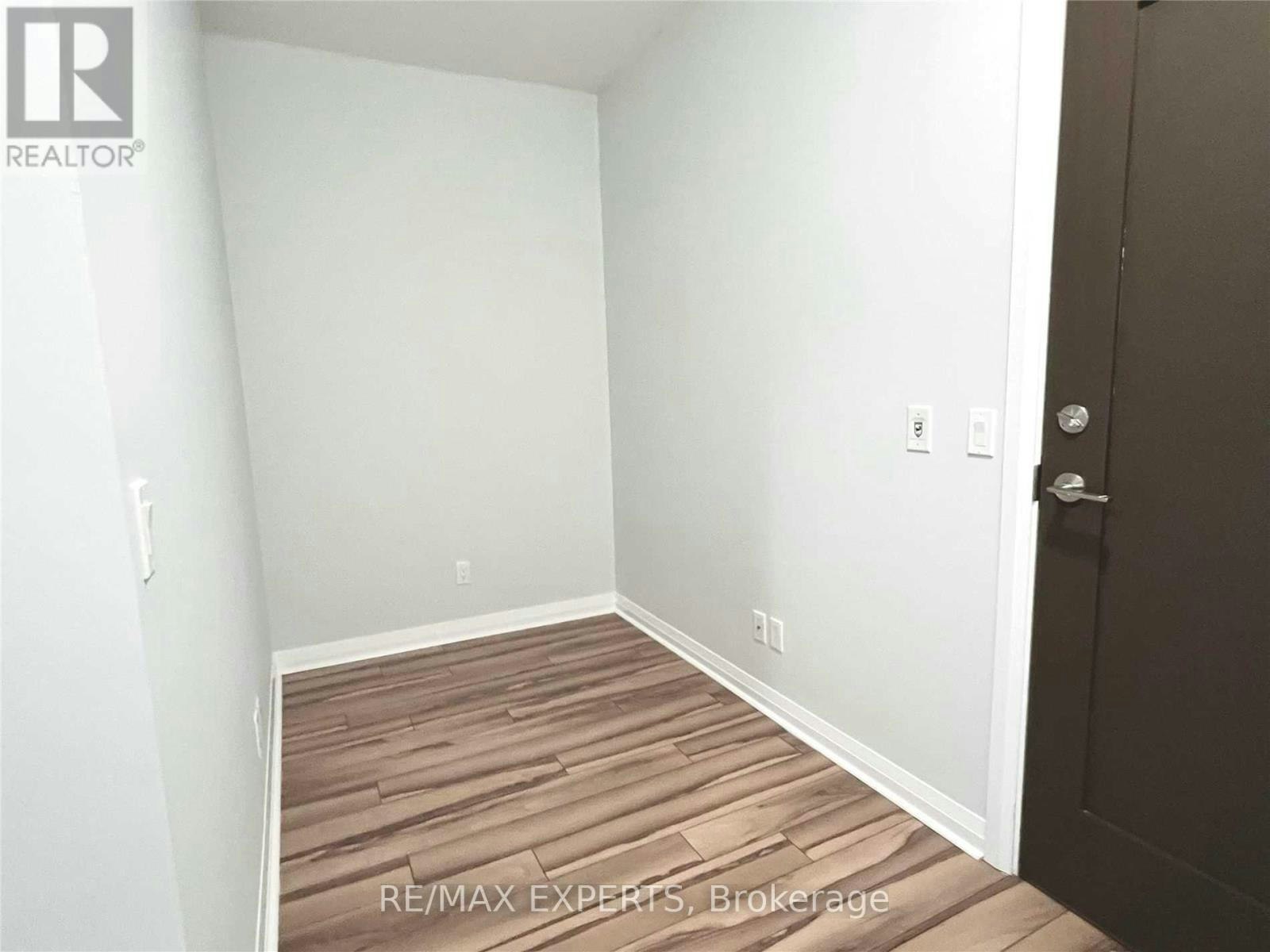 1005-75 Eglinton Avenue W, Mississauga, ON, L5R 0E5 - 10