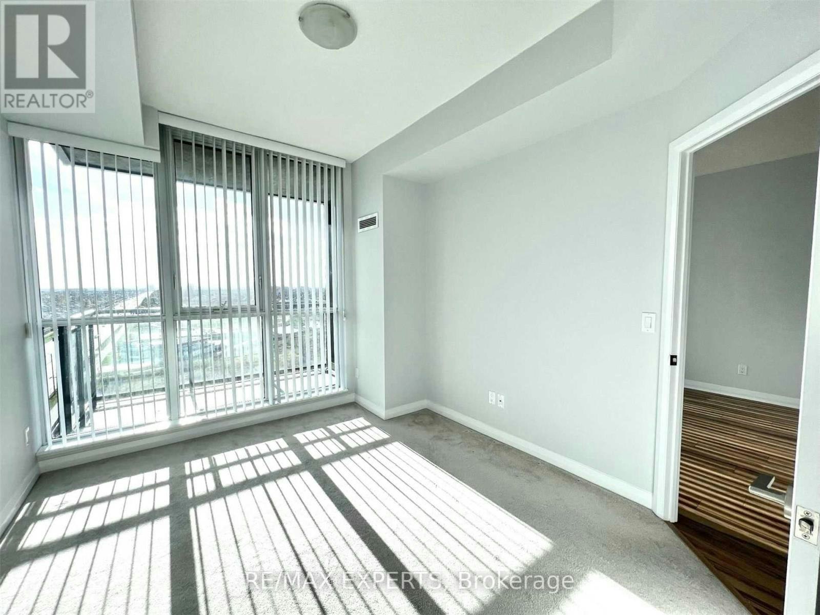 1005-75 Eglinton Avenue W, Mississauga, ON, L5R 0E5 - 8