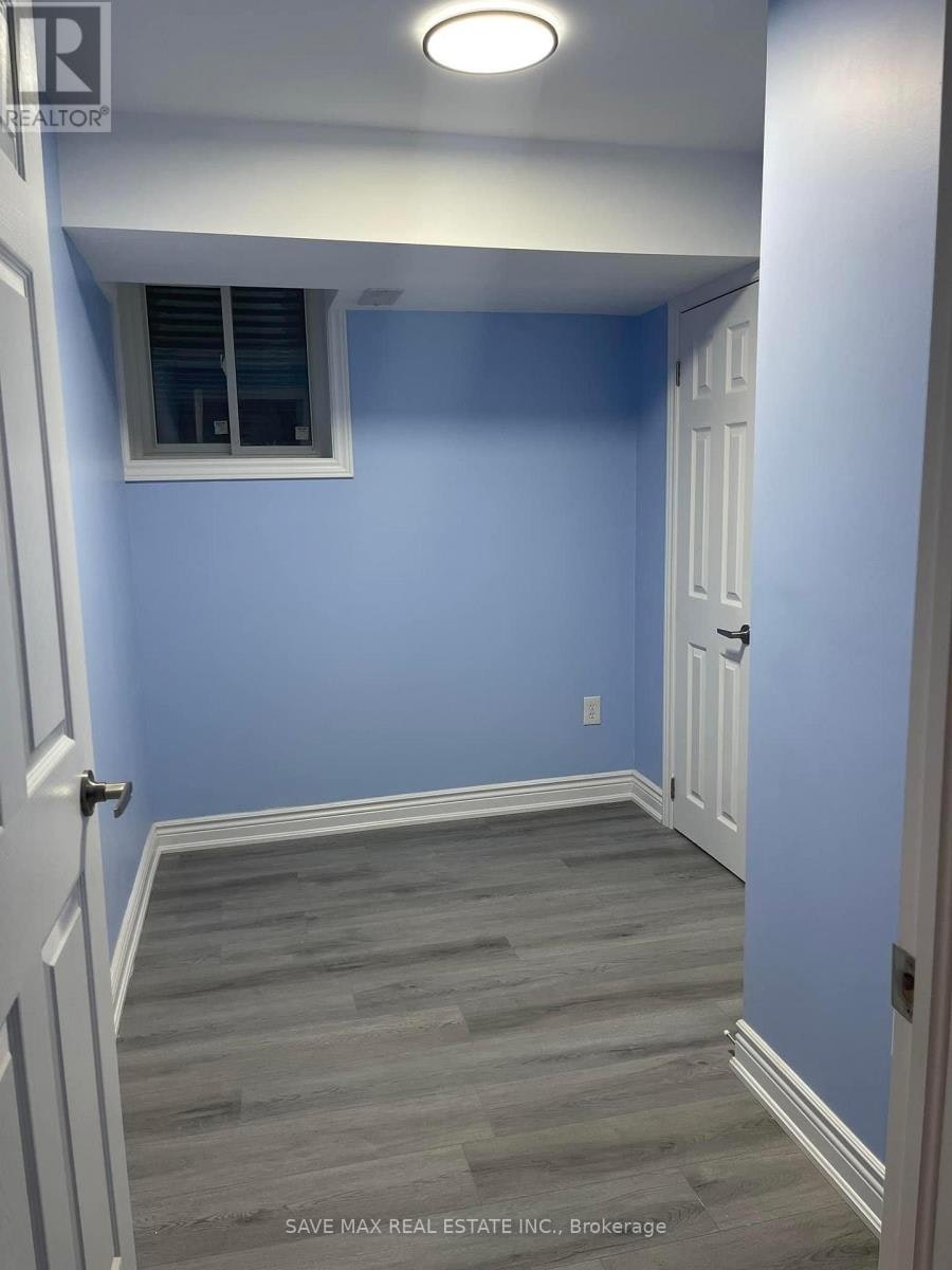 BSMT-647 Yates Drive, Milton, ON, L9T 7P6 - 6